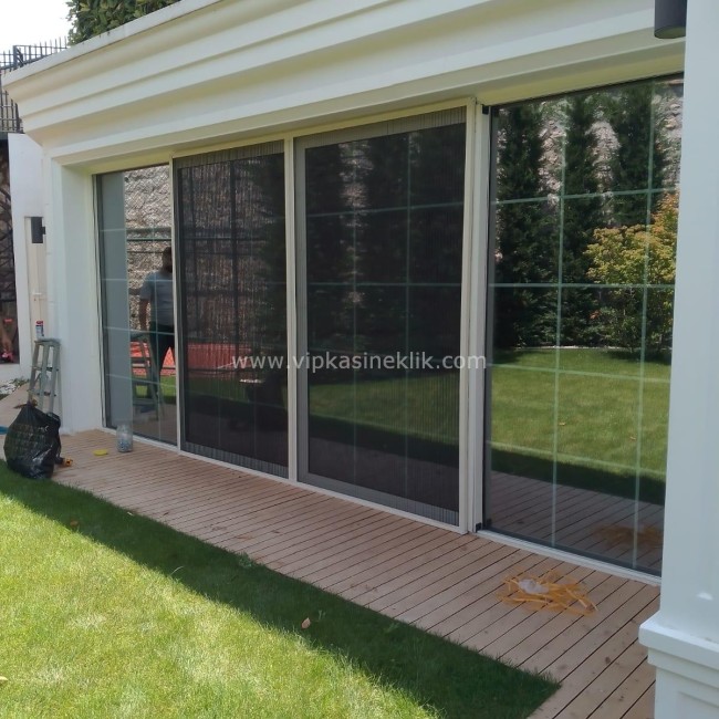 Villa Plise Sineklik Montajı